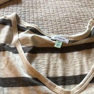 Susina olive cream stripped top